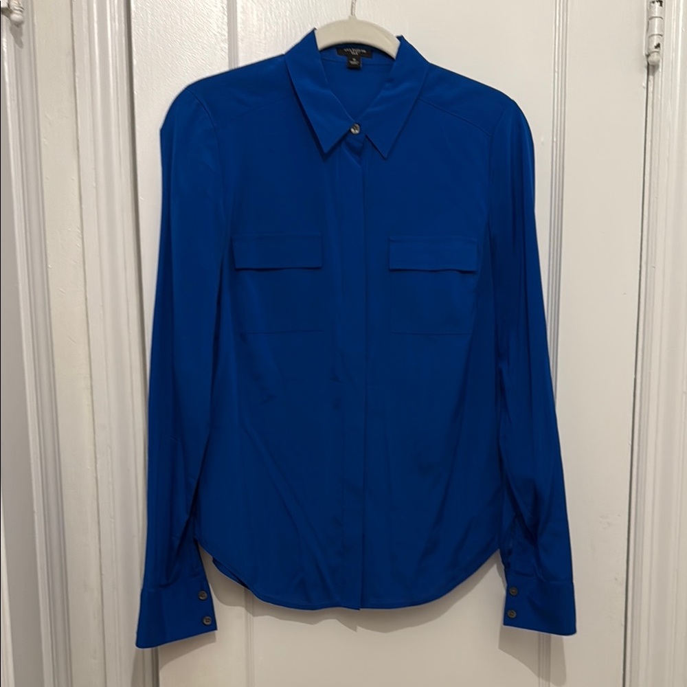 Ann Taylor Women’s Vibrant Blue Long Sleeve Button-Up Shirt
